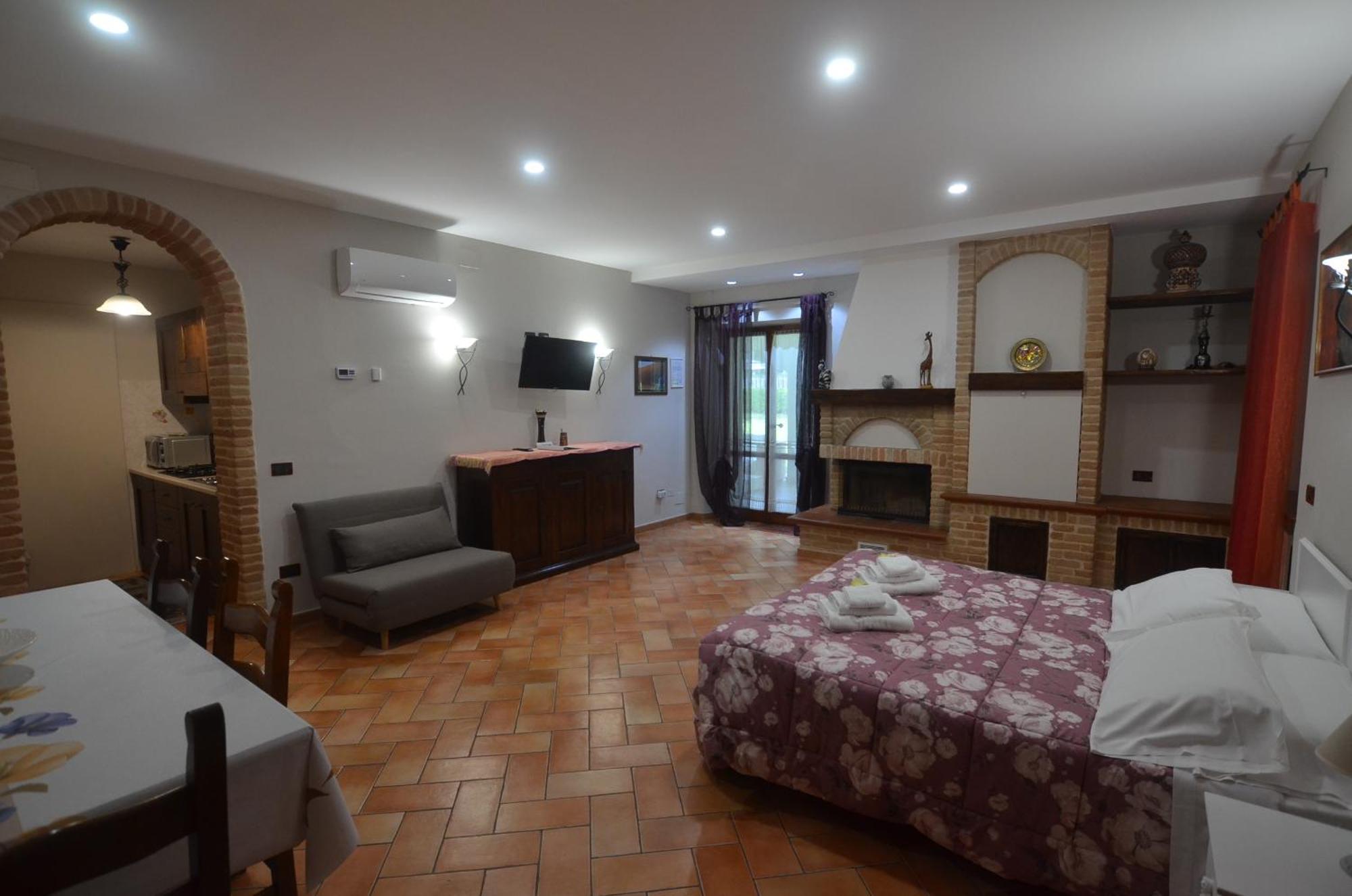 La Coccinella Bed & Breakfast Iesi Exterior photo