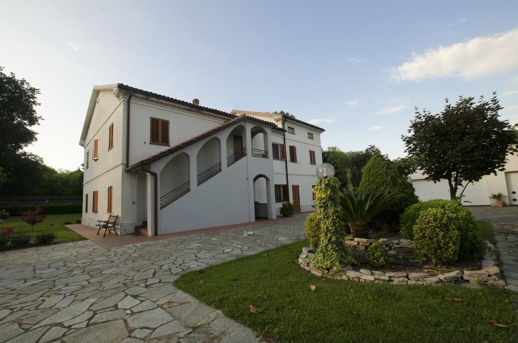 La Coccinella Bed & Breakfast Iesi Exterior photo